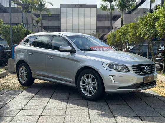 VOLVO XC60 2.0 T5 MOMENTUM GASOLINA 4P AUTOMÁTICO